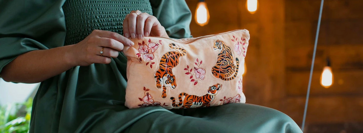 Grey Works Shop -Grey Works Shop 241