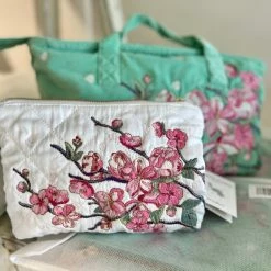 Cheap ๐ Elizabeth Scarlett Accessories Cherry Blossom White Padded Cotton Makeup Bag โ 9 Elizabeth Scarlett Accessories Cherry Blossom White Padded Cotton Makeup Bag