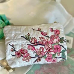 Cheap ๐ Elizabeth Scarlett Accessories Cherry Blossom White Padded Cotton Makeup Bag โ 8 Elizabeth Scarlett Accessories Cherry Blossom White Padded Cotton Makeup Bag