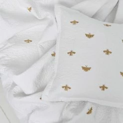 Elizabeth Scarlett Bed Linen Honey Bee Quilt - Kingsize