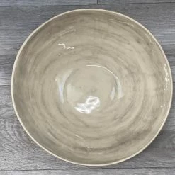 Wonki Ware Medium Salad Bowl In A Warm Grey Plain Wash
