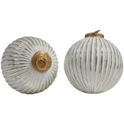 The Grey Works | Life & Style Ribbed Antique White Christmas Bauble Large