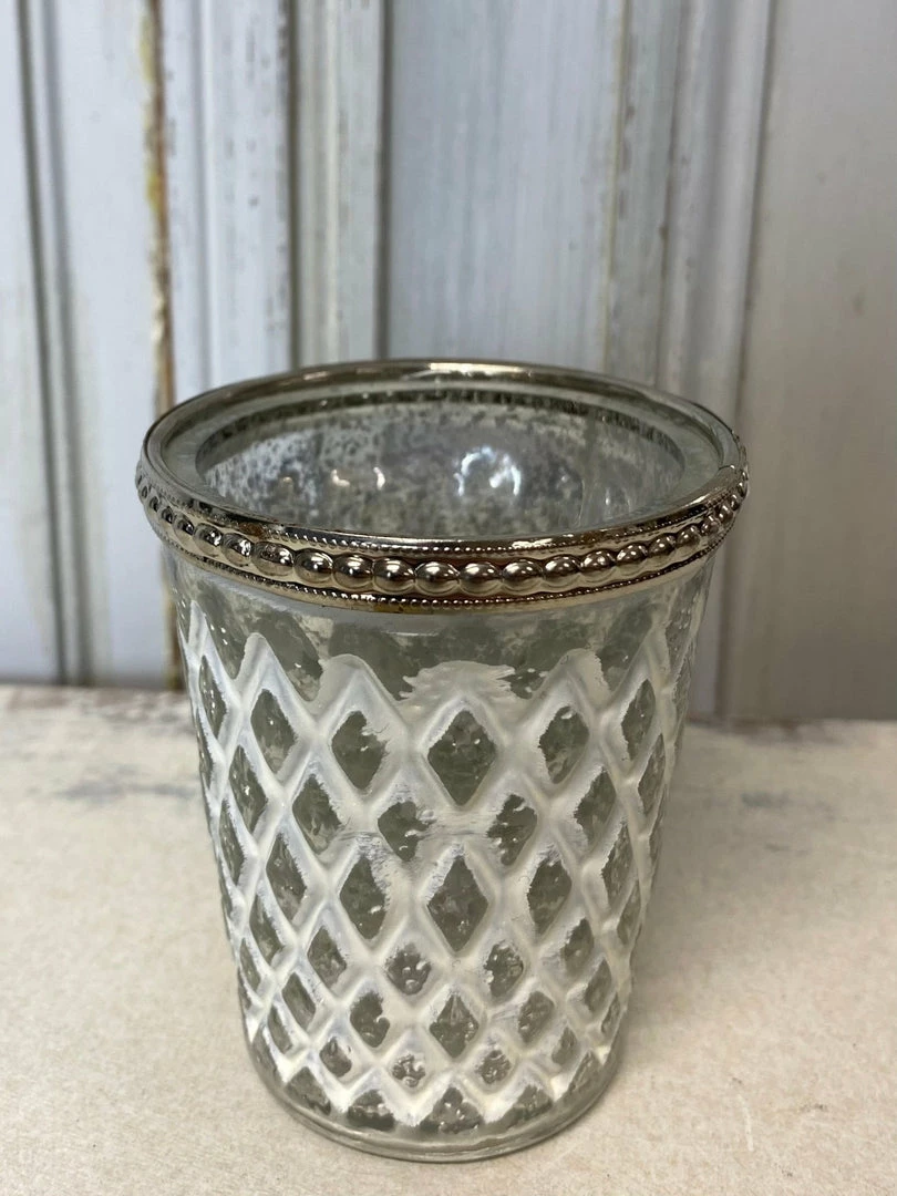 Best Sale π The Grey Works Tea-Light Holder In Antiqued White And Silver Diamond Etched Glass With A Beaded Rim βοΈ 4 The Grey Works Tea-Light Holder In Antiqued White And Silver Diamond Etched Glass With A Beaded Rim