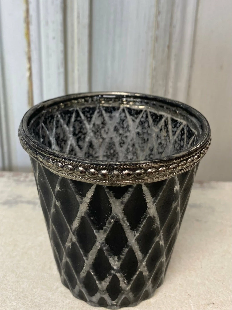 Promo 😉 The Grey Works Tea-Light Lantern In Mercurised Diamond Black And Silver Glass With A Beaded Rim ✔️ 3 The Grey Works Tea-Light Lantern In Mercurised Diamond Black And Silver Glass With A Beaded Rim